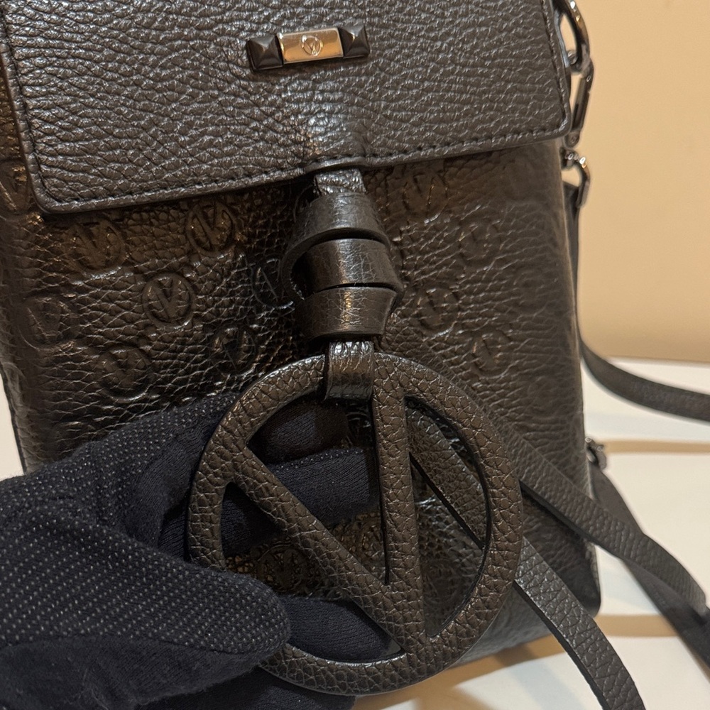 Valentino✨ Salma Medallion bag by Mario Valentino - Picture 5 of 11